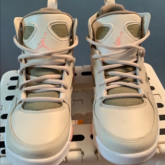 Pink green and cream Jordan flight club 91 gs - Picture 2 of 3